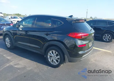 2020 Hyundai Tucson Value z USA, uszkodzony, nr VIN KM8J33A40LU233903